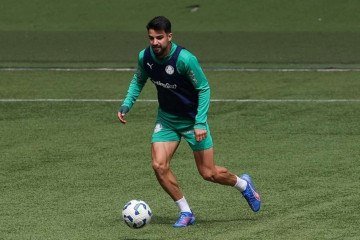 Flaco López tem chegada prevista em São Paulo para a manhã deste sábado, a tempo de enfrentar o Santos - (crédito: Cesar Greco/Palmeiras) Flaco López tem chegada prevista em São Paulo para a manhã deste sábado, a tempo de enfrentar o Santos - (crédito: Cesar Greco/Palmeiras)