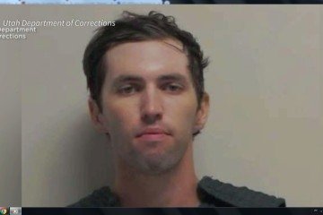 Tyler Robinson em foto divulgada pelas autoridades de Utah depois da prisão 