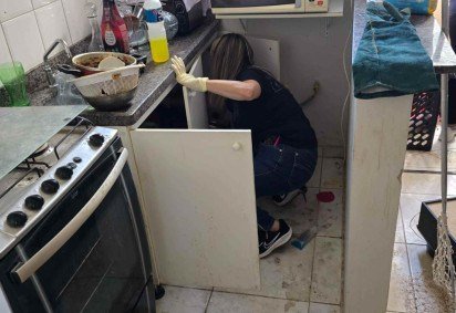 Mulher é presa por maus-tratos em apartamento do terror em Águas Claras
