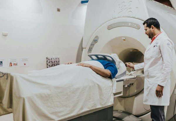 O mapeamento foi realizado na máquina de ressonância magnética: uma vantagem é que o exame é simples e não invasivo 