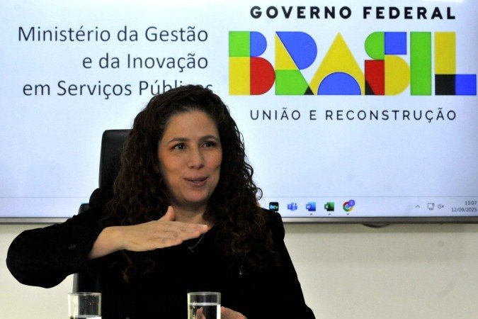  12/09/2025 Crédito: Marcelo Ferreira/CB/D.A Press. Brasil. Brasília - DF - Entrevista com a Ministra da Gestão e da Inovação em Serviços Públicos Esther Dweck. -  (crédito:  Marcelo Ferreira/CB/D.A Press)