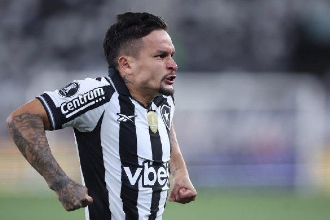 ARTUR - Entrou no segundo tempo, mas não teve tempo, pois sentiu e foi substituído. SEM NOTA. Foto: Vítor Silva/Botafogo