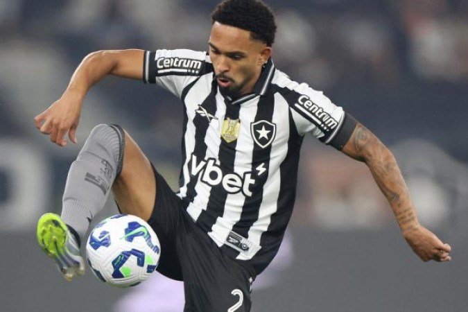 VITINHO -  Entrou no segundo tempo, porém nitidamente sentiu a questão física por ter atuado pela seleção brasileira dias antes. NOTA: 5,0. Foto: Vítor Silva/Botafogo