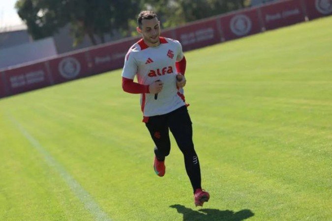 Grave lesão no joelho esquerdo fez Bruno Gomes atuar somente uma partida pelo Internacional na temporada - (crédito: Foto: Ricardo Duarte/SC Internacional) Grave lesão no joelho esquerdo fez Bruno Gomes atuar somente uma partida pelo Internacional na temporada - (crédito: Foto: Ricardo Duarte/SC Internacional)