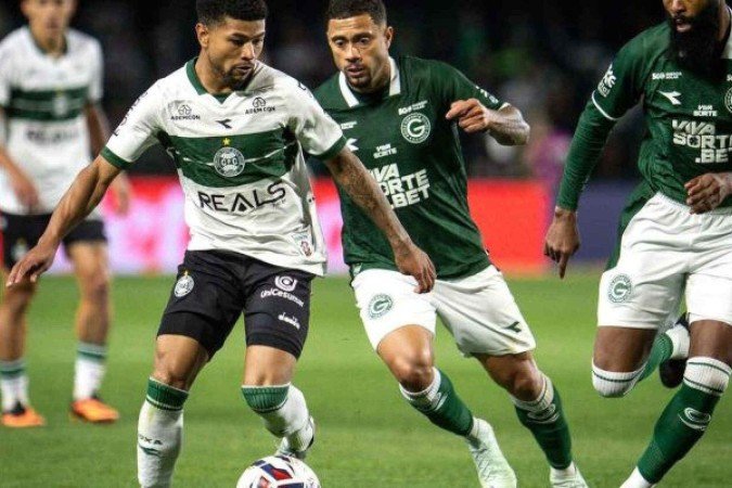 Resultado manteve o Coxa na liderança da Série B -  (crédito: Foto: JP Pacheco/Coritiba)