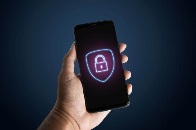 Medidas simples podem ajudar a proteger os dados no celular em caso de furto ou roubo (Imagem: dednuel images | Shutterstock) - (crédito: EdiCase) Medidas simples podem ajudar a proteger os dados no celular em caso de furto ou roubo (Imagem: dednuel images | Shutterstock) - (crédito: EdiCase)