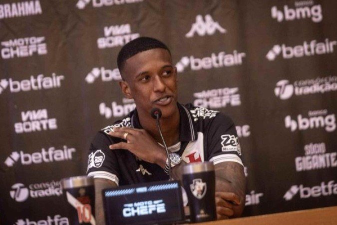 Autor do gol da classificação do Vasco, Robert Renan relembra fantasma de pênalti pelo Inter - (crédito: Foto: Reprodução de TV) Autor do gol da classificação do Vasco, Robert Renan relembra fantasma de pênalti pelo Inter - (crédito: Foto: Reprodução de TV)