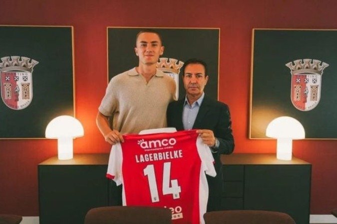 O zagueiro sueco Gustaf Lagerbielke foi contratado pelo Braga ao Celtic, da Escócia -  (crédito: - Divulgação/Braga)