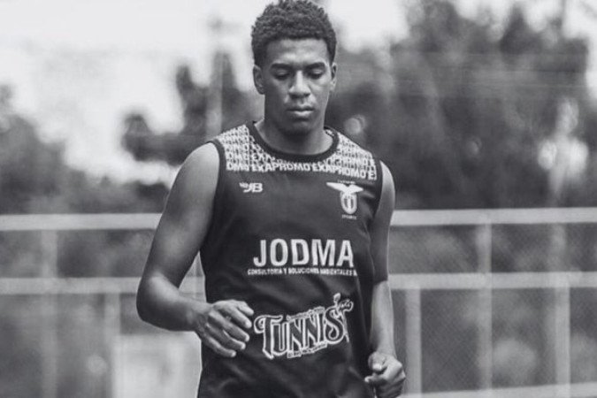 Jogador de 23 anos morre em ataque no Equador - (crédito: Foto: Reprodução/Instagram Exapromo Costa) Jogador de 23 anos morre em ataque no Equador - (crédito: Foto: Reprodução/Instagram Exapromo Costa)