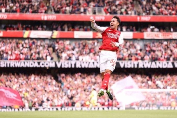 Zubimendi comemora o seu primeiro gol diante do Nottingham. Foi um golaço - (crédito: Foto: Jack Thomas/Getty Images) Zubimendi comemora o seu primeiro gol diante do Nottingham. Foi um golaço - (crédito: Foto: Jack Thomas/Getty Images)