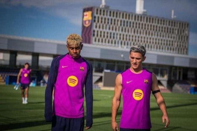Jogadores do Barcelona durante treinamento da equipe - (crédito: Foto: Divulgação) Jogadores do Barcelona durante treinamento da equipe - (crédito: Foto: Divulgação)