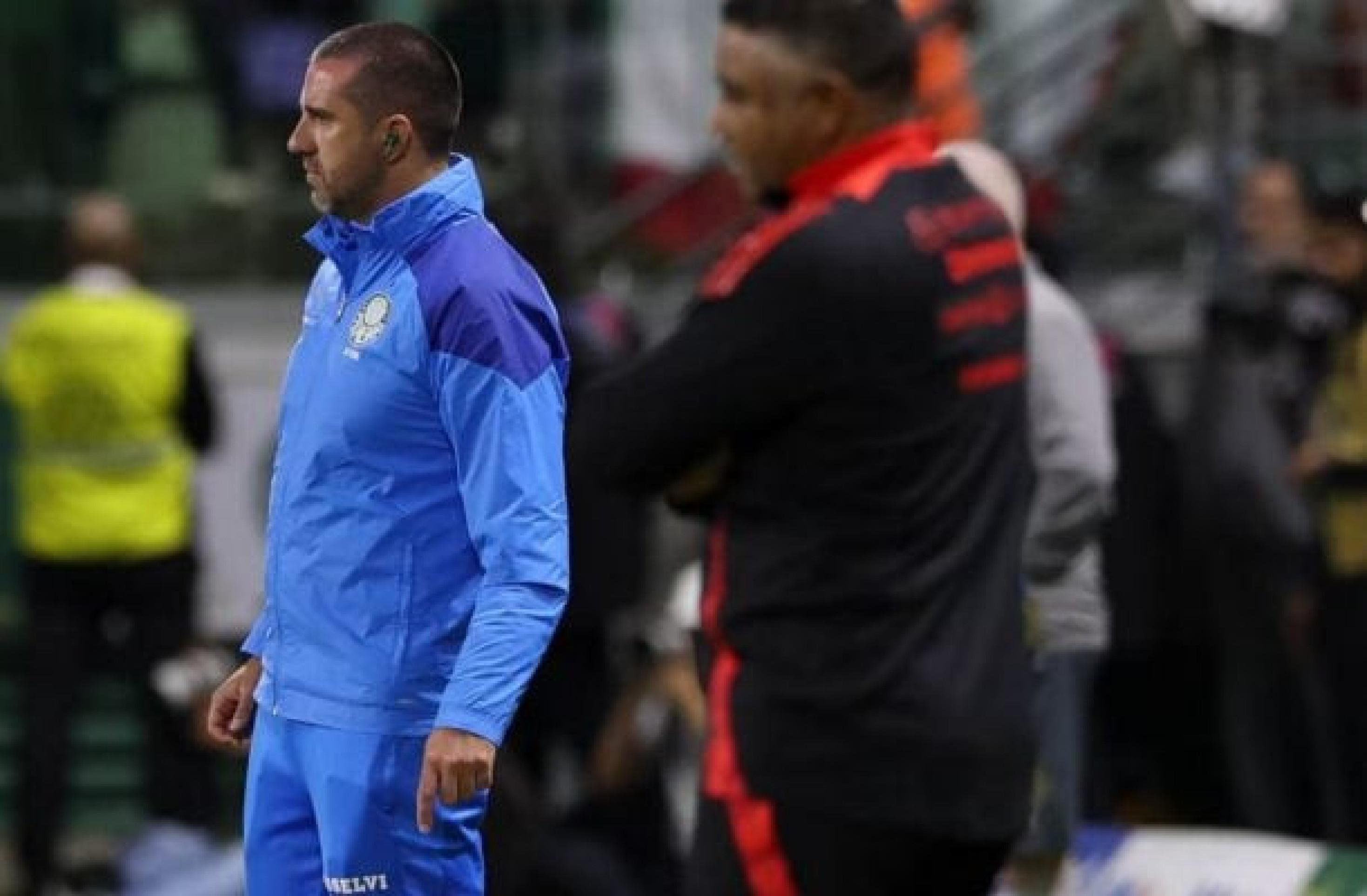 Auxiliar elogia evolução do Palmeiras e defende descanso de Abel após goleada