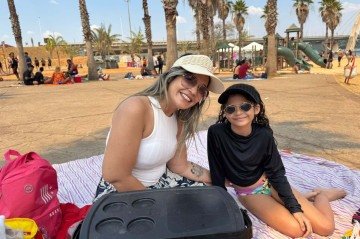 Jeisiane e a filha Maria Beatriz curtindo o domingo no Lago Paranoá