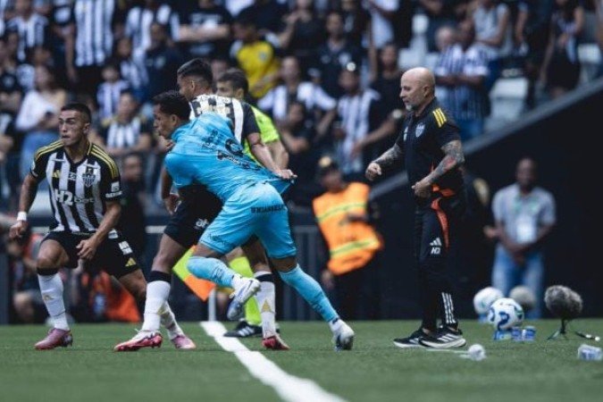 IGOR VINÃCIUS â?? Partida muito boa, conseguindo se sair bem na marcaÃ§Ã£o mesmo com o Galo atacando muito pelo seu setor, com Cuello e Arana. No apoio, mais ativo no primeiro tempo. Um dos melhores. NOTA 6,5. Foto: Pedro Souza/AtlÃ©tico