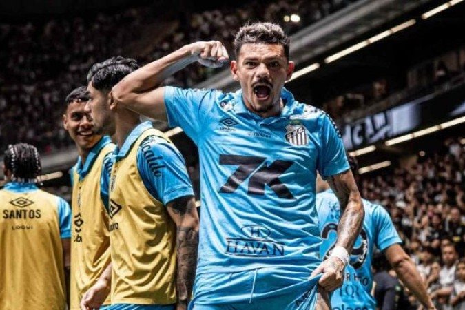TIQUINHO – Teve estrela. Substituiu Lautaro e, em cinco minutos, participou de dois ataques. No primeiro, sofreu uma falta que obrigou Everson a grande defesa. Na outra, sofreu o pênalti de Lyanco, que ele mesmo cobrou para empatar. NOTA 6,5
