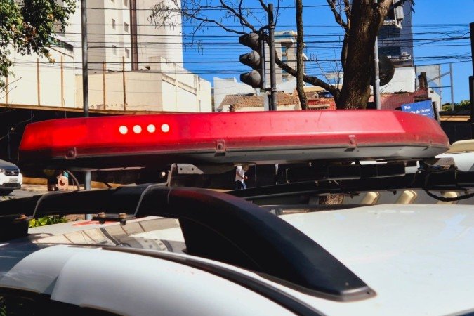 De acordo com o boletim de ocorrência, a mulher relatou que enforcou o homem com uma corda em uma tentativa de contê-lo, mas quando percebeu que ele estava desacordado, tentou socorrê-lo -  (crédito: Jair Amaral/EM/D.A Press)