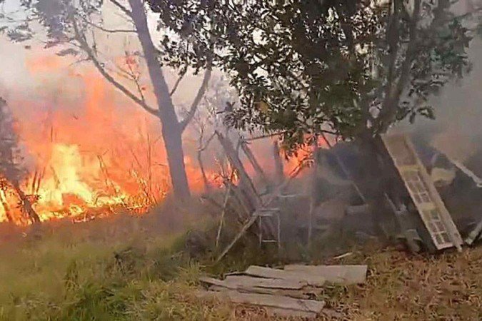 Na Rua 11, uma moradora gravou um vídeo pedindo socorro