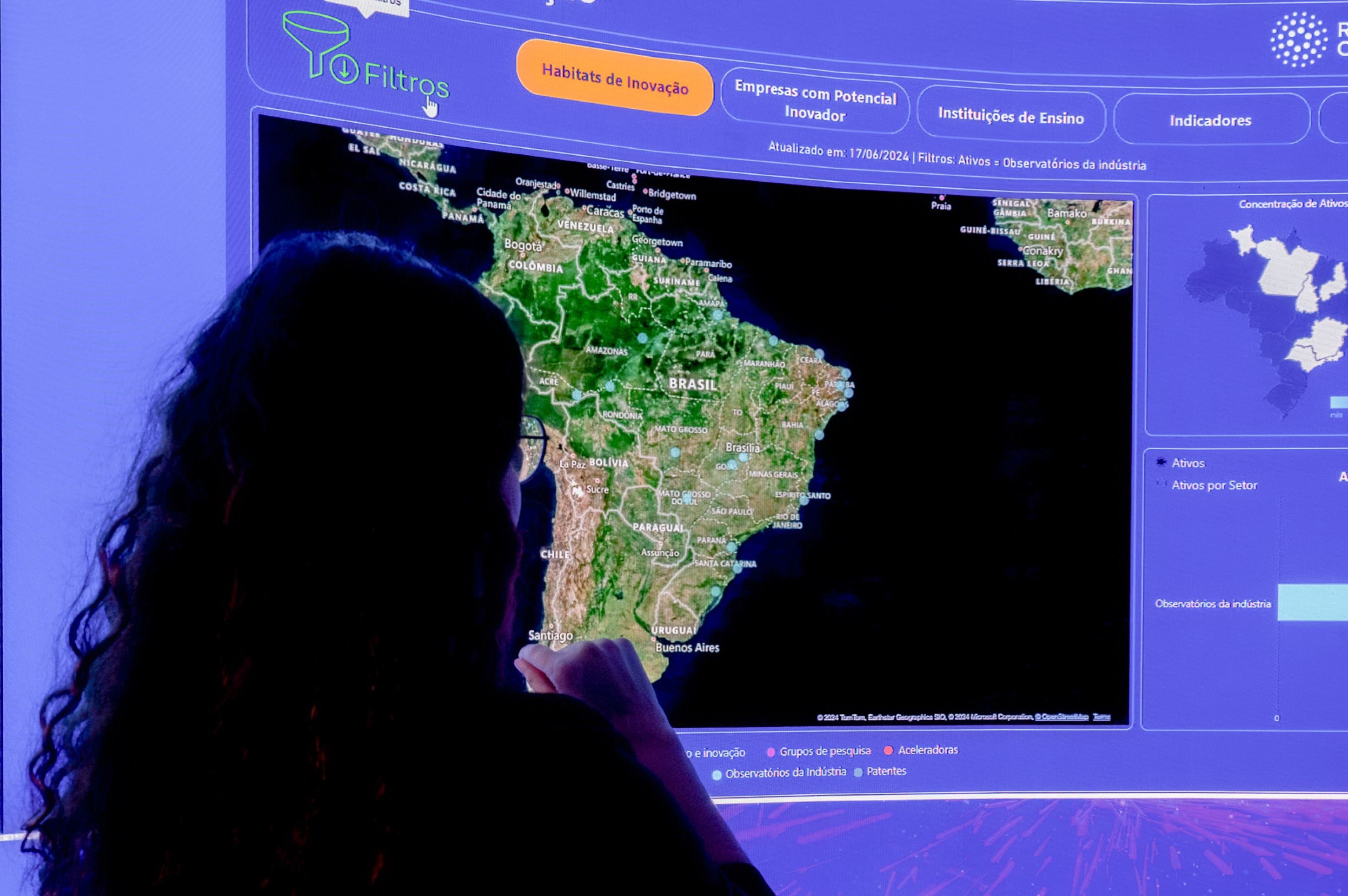 Pesquisa aponta o futuro das profissões no Brasil, com foco na indústria