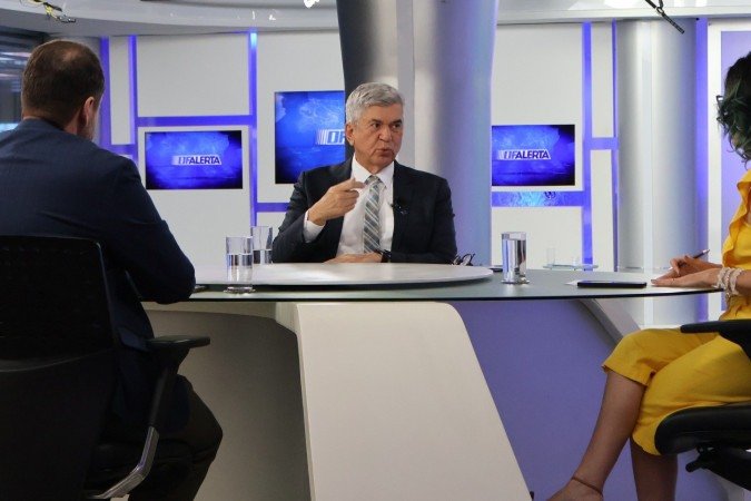  15/09/2025 Bruna Gaston CB/DA Press. CB Poder Luís Antônio de Almeida Reis, presidente da Caesb. Na bancada Adriana Bernardes e Roberto Fonsenca
       -  (crédito:  Bruna Gaston CB/DA Press)