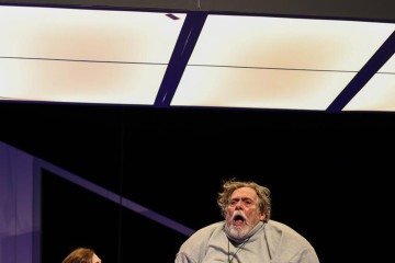 A baleia
Com José de Abreu,  Luisa Thiré, Gabriela Freire e Eduardo Speroni. Direção: Luís Artur Nunes. Hoje e amanhã, às 20h, e domingo, às 19h, no Teatro UNIP. Ingressos: de R$ 25 a R$ 200, no Sympla
