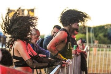 Primeira edição do Fest Rock, em 2024, reuniu fãs no Eixo Cultural Ibero-americano - (crédito: Bené França) Primeira edição do Fest Rock, em 2024, reuniu fãs no Eixo Cultural Ibero-americano - (crédito: Bené França)