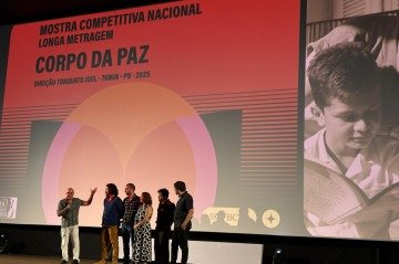 Corpo da paz foi gravado e produzido em 2020, mas só foi finalizado este ano por questões financeiras - (crédito: Mariana Reginato) Corpo da paz foi gravado e produzido em 2020, mas só foi finalizado este ano por questões financeiras - (crédito: Mariana Reginato)