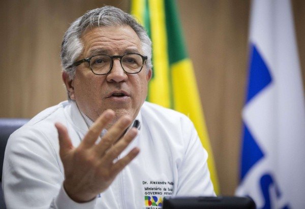 Padilha não sabe se irá aos EUA na comitiva brasileira. Quer acompanhar votação da MP do Agora Tem Especialista
