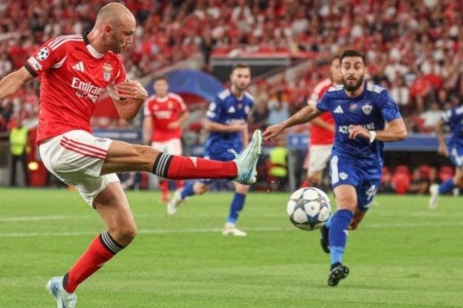 Benfica teve um apagão e levou o empate do Qarabag -  (crédito: Foto: Divulgação / Benfica)