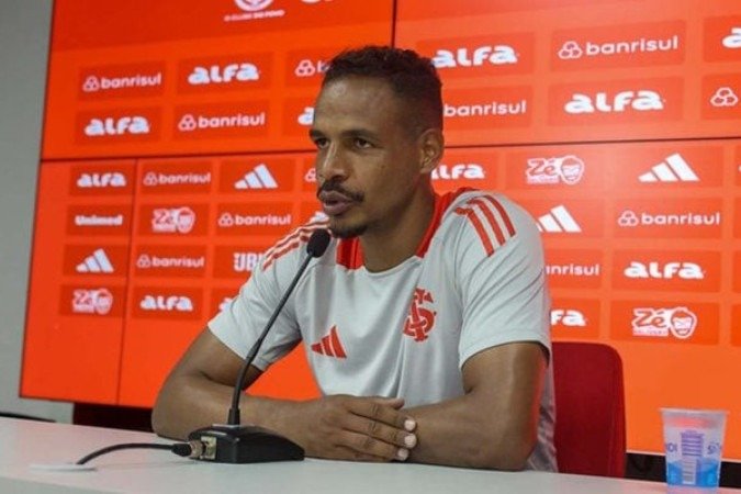 Jogador ainda revelou uma cláusula importante em seu contrato - (crédito: Foto: Ricardo Duarte / Internacional) Jogador ainda revelou uma cláusula importante em seu contrato - (crédito: Foto: Ricardo Duarte / Internacional)