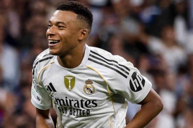 Mbappé comemora um dos gols marcados na vitória sobre o Olympique de Marselha - (crédito: Foto: Divulgação) Mbappé comemora um dos gols marcados na vitória sobre o Olympique de Marselha - (crédito: Foto: Divulgação)