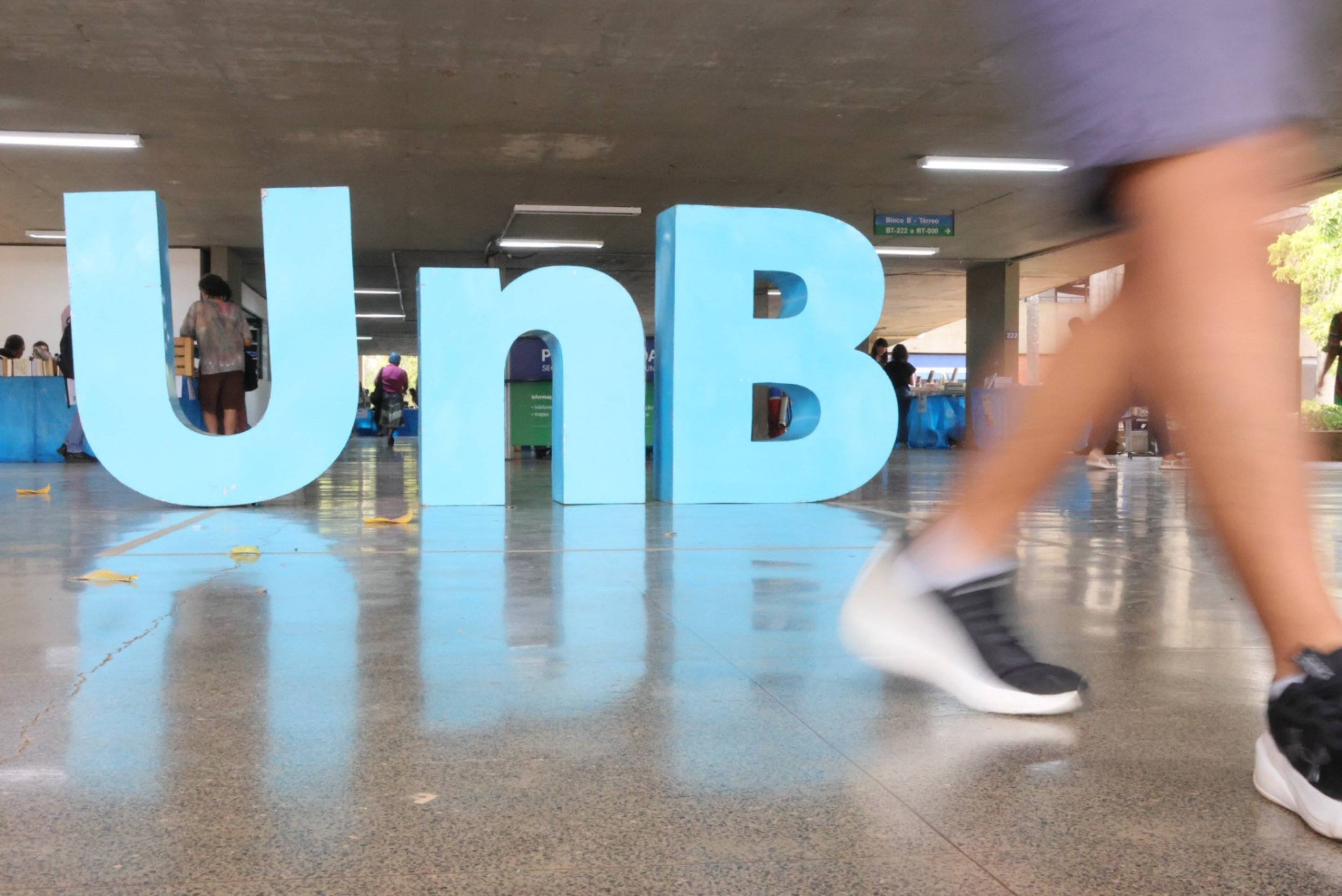 UnB