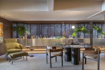 No ambiente O traço e o tempo, o bar é um ponto de destaque