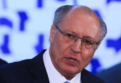  Brasília (DF), 20/08/2025 — O vice-presidente da República e ministro do Desenvolvimento, Indústria, Comércio e Serviços, Geraldo Alckmin, durante coletiva após reunião com o  presidentes da Câmara, Hugo Motta.  Foto: Lula Marques/Agência Brasil
     -  (crédito: Lula Marques/Agência Brasil) - Brasília (DF), 20/08/2025 — O vice-presidente da República e ministro do Desenvolvimento, Indústria, Comércio e Serviços, Geraldo Alckmin, durante coletiva após reunião com o  presidentes da Câmara, Hugo Motta.  Foto: Lula Marques/Agência Brasil
     -  (crédito: Lula Marques/Agência Brasil)