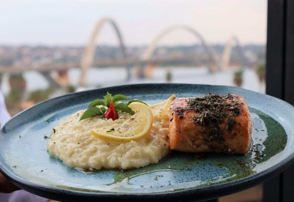  Bruna Gaston CB/DA Press