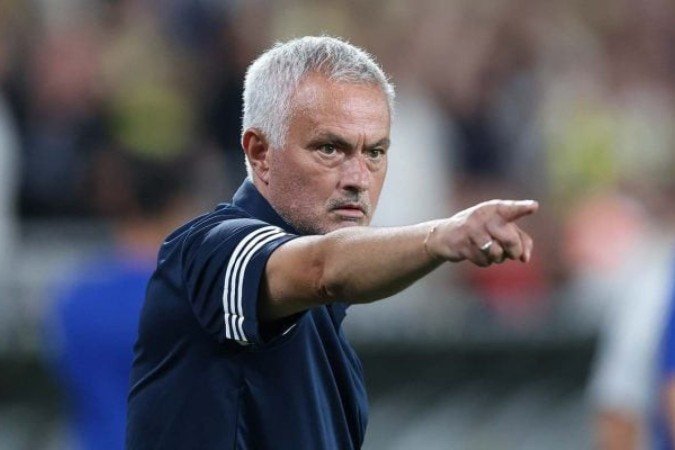 José Mourinho está prestes a assumir o comando técnico do Benfica -  (crédito: Foto: Ahmad Mora/Getty Images)