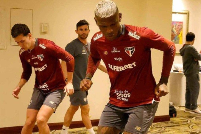 Jogadores do São Paulo realizaram trabalho de ativação no hotel - (crédito: Foto: Rubens Chiri/São Paulo FC) Jogadores do São Paulo realizaram trabalho de ativação no hotel - (crédito: Foto: Rubens Chiri/São Paulo FC)