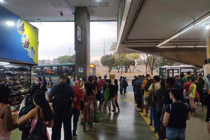 Governos do DF e de Goiás pediram novo adiamento do reajuste - (crédito: Luiz Fellipe Alves/CB/DA Press) Governos do DF e de Goiás pediram novo adiamento do reajuste - (crédito: Luiz Fellipe Alves/CB/DA Press)