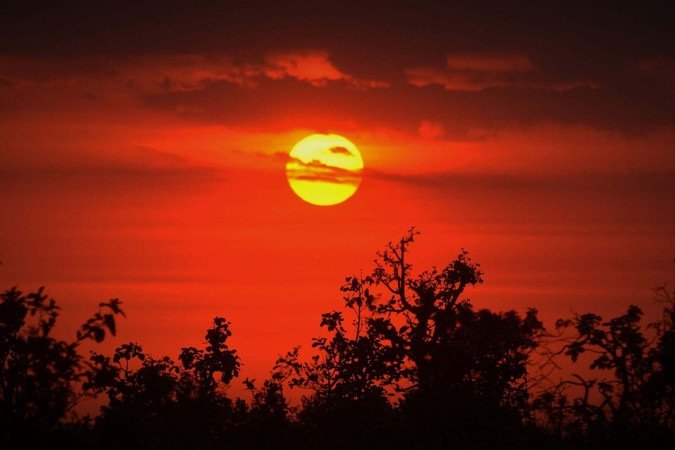 DF terá sol entre nuvens, calor e chance isolada de chuva nesta quarta-feira -  (crédito: Ed Alves CB/DA Press)
