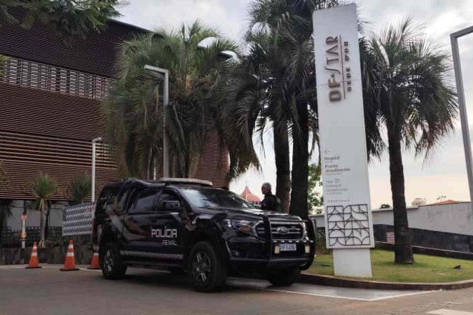 No último domingo (14), Bolsonaro já havia estado na mesma unidade hospitalar para a remoção cirúrgica de lesões na pele. Ele também realizou exames laboratoriais -  (crédito: Ed Alves / CB/DAPress)