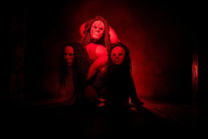 Trio brasiliense coreografa estados psíquicos em espetáculo sobre a mente - (crédito: Cadu Andrade) Trio brasiliense coreografa estados psíquicos em espetáculo sobre a mente - (crédito: Cadu Andrade)