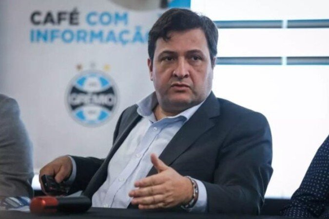 Alberto Guerra respaldou o técnico Mano Menezes -  (crédito: Foto: Lucas Uebel / Gremio)