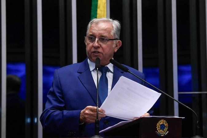 Izalci defende reajuste para forças de segurança: 