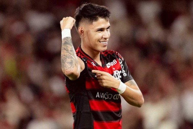 LUIZ ARAÚJO – Sua entrada aos 27 da etapa final era para fazer o Fla voltar a ser envolvente. Mas não foi o que ocorreu. Poucas jogadas ofensivas e sem eficácia para tentar o arremate. NOTA 5,0. Foto: Adriano Fontes/Flamengo