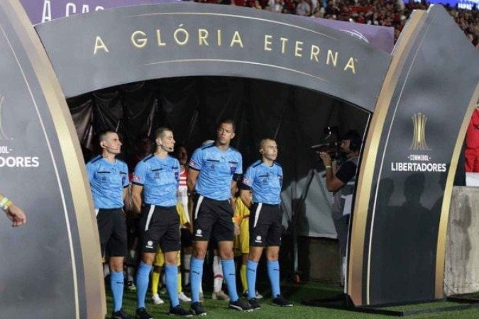 Arbitragem de Flamengo x Estudiantes foi polêmica - (crédito: Foto: Gilvan de Souza/Flamengo) Arbitragem de Flamengo x Estudiantes foi polêmica - (crédito: Foto: Gilvan de Souza/Flamengo)