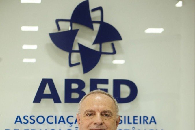 Presidente da Associação Brasileira de Educação a Distância (Abed)