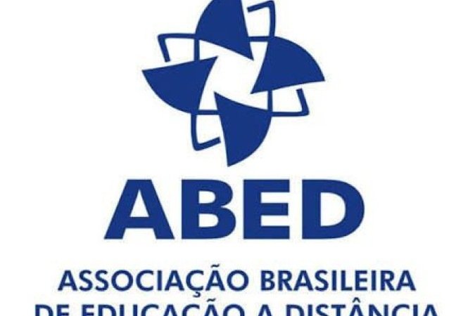 Associação Brasileira de Educação a Distância realiza live para comentar sobre o novo marco regulatório da EAD
