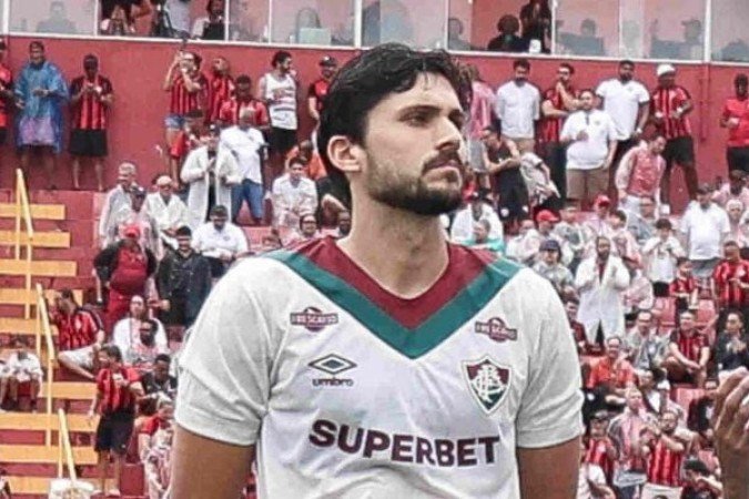 IGOR RABELLO - Fazia boa partida, mas foi expulso ao receber dois cartões amarelos em menos de cinco minutos no final do primeiro tempo - Nota 4,0 - Foto: Marcelo Gonçalves/Fluminense