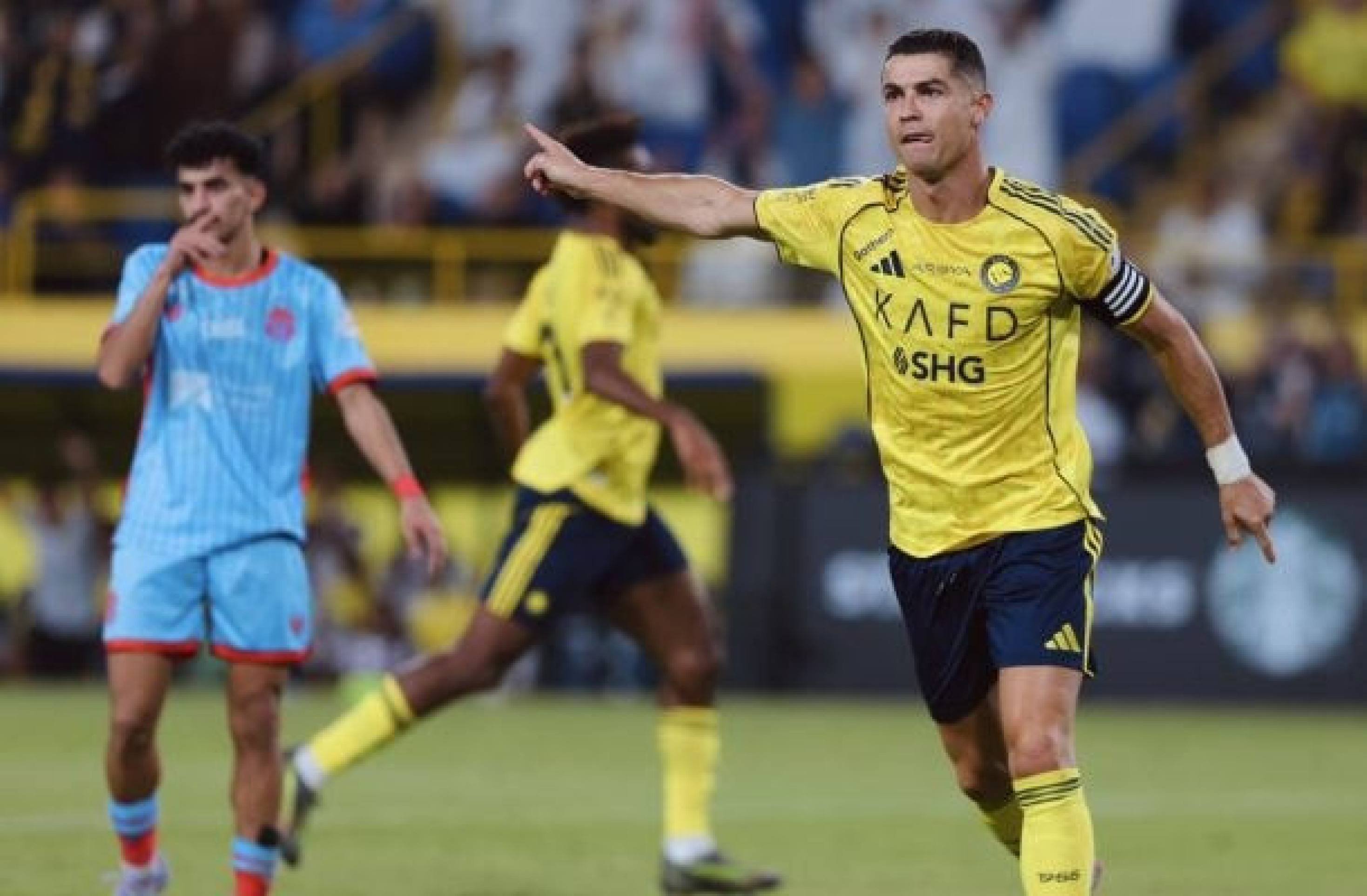 Cristiano Ronaldo brilha e Al-Nassr goleia o Al-Riyadh