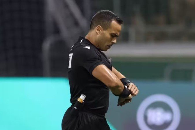 Alex Gomes Stefano (RJ) apitou Palmeiras x Fortaleza -  (crédito: Foto: Cesar Greco / Palmeiras)