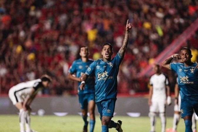 Sport venceu o Corinthians por 1 a 0, na Ilha do Retiro, pela 24ª rodada do Brasileirão - (crédito: Foto: Paulo Paiva/ Sport Recife) Sport venceu o Corinthians por 1 a 0, na Ilha do Retiro, pela 24ª rodada do Brasileirão - (crédito: Foto: Paulo Paiva/ Sport Recife)